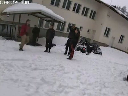 Изчезна флашка с биткойни за 8 милиона евро на лама Калушев