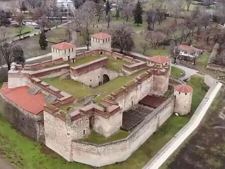 Ремонтът за €1 милион на крепостта "Баба Вида" се оказа калпав