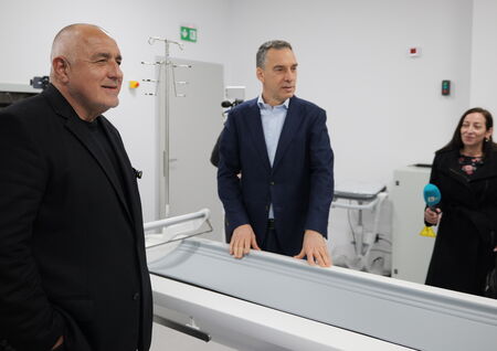 Бойко Борисов: Поздравявам Митко Николов за това, което направи с детската болница