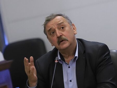 Проф. Кантарджиев: Аз тока си го плащам, но ми е мъчно за хората