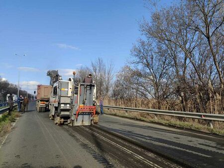 Важна информация за шофьорите: Стесняват пътя от Поморие към Бургас
