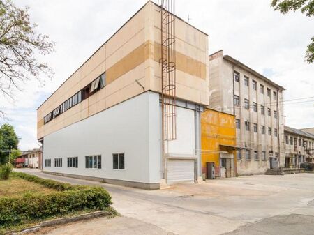 Емблематичен български завод с 60-годишна история спира работа, освободи 200 служители