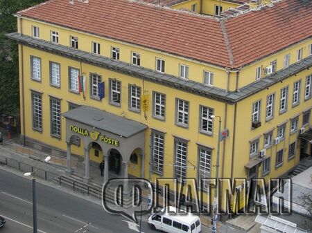 Ден за пенсии, а пощите стачкуват