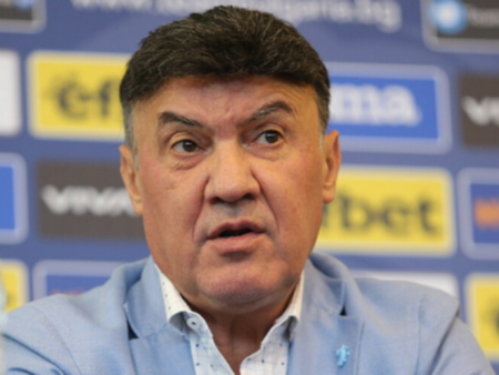 Какво се случва с Боби Михайлов?