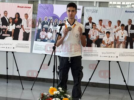 Фантастични умове в НХК: Вижте най-успешните български ученици от международни олимпиади