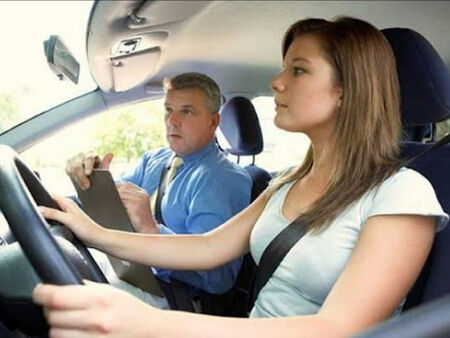 Шофьорските курсове у нас вървят към цена от 1000 евро