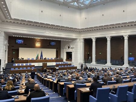 Ресорната комисия прие на първо четене удължителния бюджет