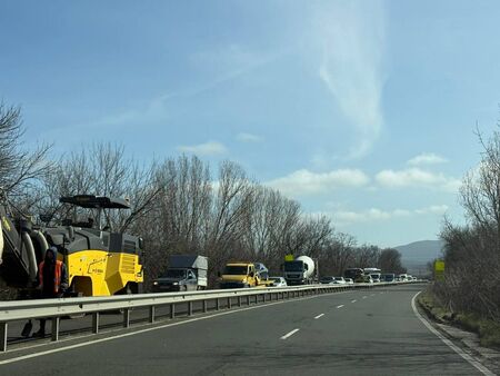 „Гледам и не вярвам на ушите си“: Доживяхме ремонта на този път, но се гответе за тапи!