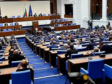 Парламентът задължи служебния кабинет да внесе ратификация за Съвета за мир на Тръмп