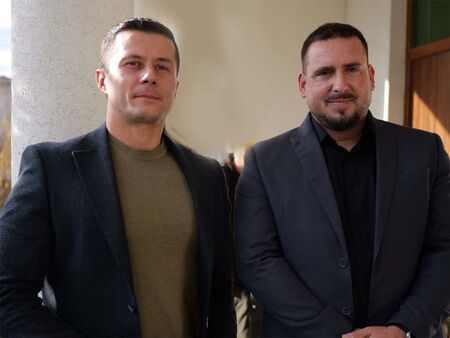 Приморско на бунт срещу проект за ферма за пъстърва в Черно море, кметът на Царево ги подкрепи