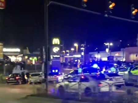 Полицията разтури най-голямата автогонка - с над 100 коли