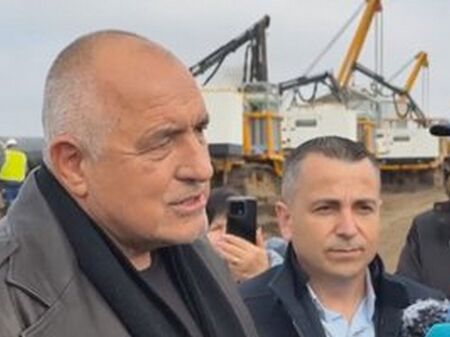 Борисов: "Лукойл" има запаси до април