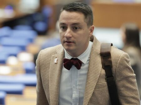 Явор Божанков обясни защо Асен Василев не го иска в листите на ПП-ДБ