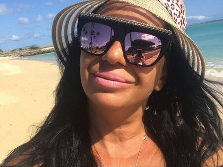 Анита Мейзер сравни Галена и Бионсе след големия купон в бургаска кръчма