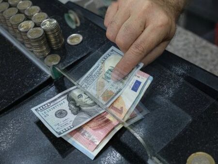 Българите в чужбина са изпратили над 1,4 милиарда евро на близките си у нас