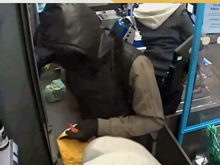 Активисти започнаха акция Робин Худ с кражби на храна от магазини във Великобритания