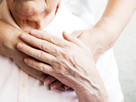 Разкриха нов незаконен старчески дом край Варна