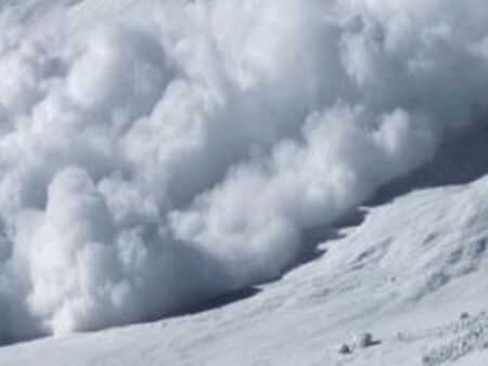 Черна лавина в Италия, жертвите вече са три