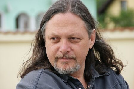 Ако Радев не успее да състави правителство бързо след изборите, ще извърви пътя на НДСВ