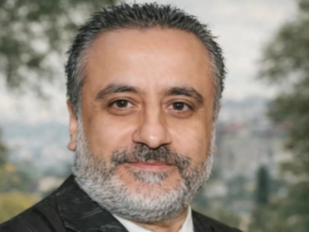 Ерол Кьосе почина след падане от 16-ия етаж в Истанбул