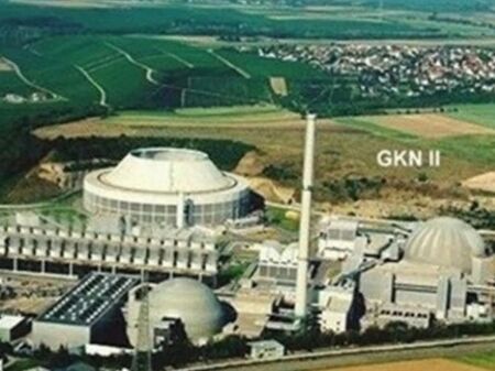 Снаряд е ударил атомната електроцентрала в Бушер, твърди Иран