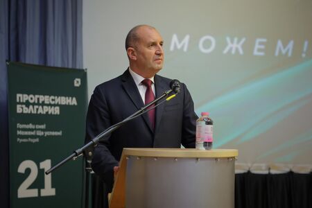 Лидерът на „Прогресивна България“ Румен Радев открива предизборната кампания в Бургас утре