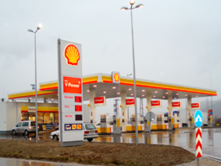 Вече са засегнати доставките на реактивно гориво, дизел и бензин, ситуацията може да стане много сложна още през април