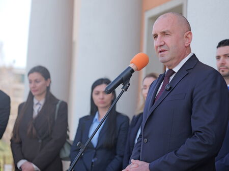 Румен Радев от Карнобат: Първата ни задача във властта ще бъде да изгоним крадците