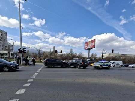 Утре Маргарита Петкова представя премиерно новата си книга „Тъй рече Виктор“ в Бургас