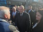 Румен Радев пристигна в Бургас за среща с граждани (ВИДЕО)