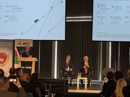 Бургас отново събра бизнеса от България, Турция и Румъния на международен икономически форум