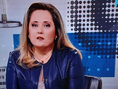 Лора Крумова с ново изригване за Граф Игнатиев, Цънцарова я подкрепи