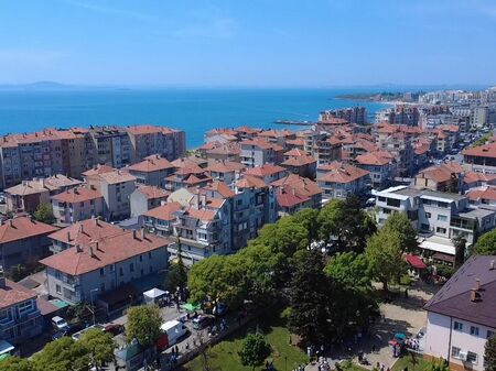 Пука ли се балонът на имотния пазар