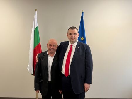 Делян Пеевски: ДПС е партията на хората и който не го разбира, остава в миналото!