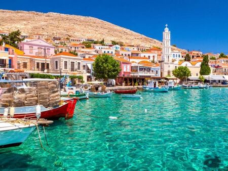 От 1 април в Гърция наемите минават само по банка