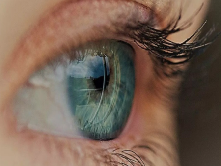 Бактерия, която "спи" в очите, може да е причината за алцхаймер