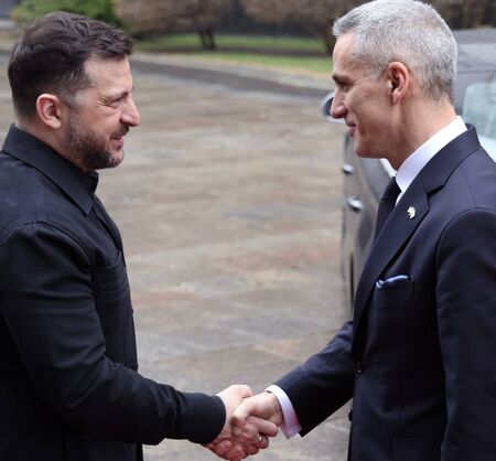 Из споразумението Гюров-Зеленски: Ще се учи украински език в българските училища и ще пренапишем учебниците по история