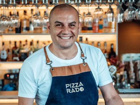 Внезапно почина Радо