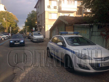 Георги и Стоян пребиха почти до смърт бездомник в Ахтопол, запалиха му краката и му избиха зъбите