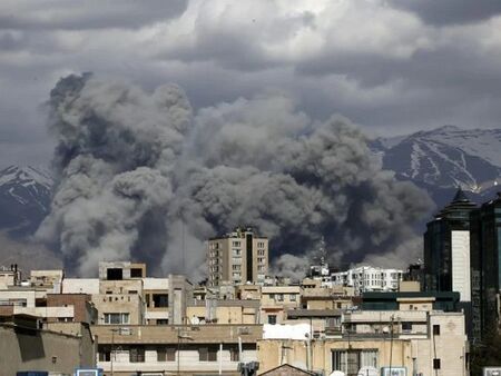 Иран с остро послание към САЩ и Израел след ново изявление на военните