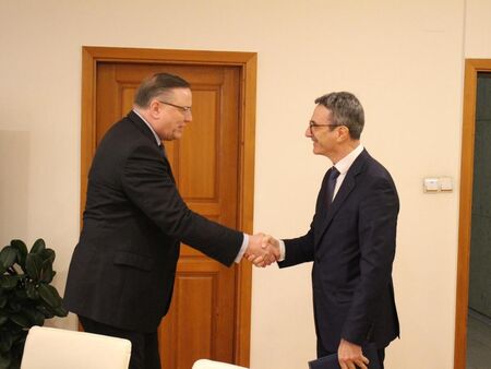 Министърът на енергетиката поиска по-бърза работа по проекта за нови мощности в АЕЦ „Козлодуй“