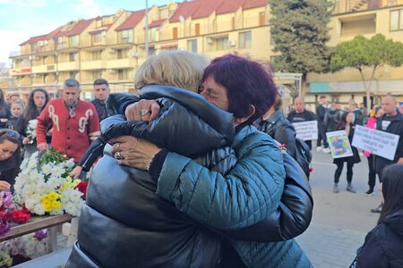 Стотици излязоха на протест и поискаха доживотен затвор за Зоро - убиецът на Стефан Денев от Свети Влас