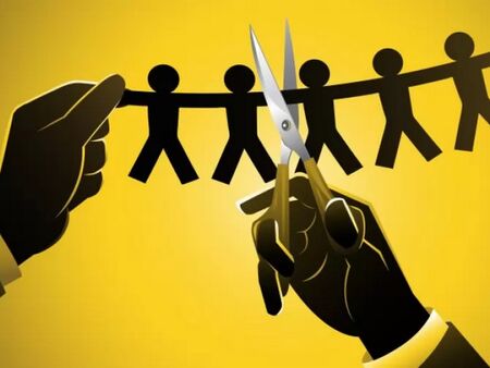 Технологичен гигант уволни десетки хиляди души с имейл в 6 ч. за "добро утро"