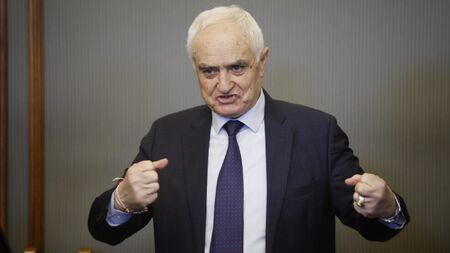 Запрянов: Не сме във война с Иран, НАТО ни пази