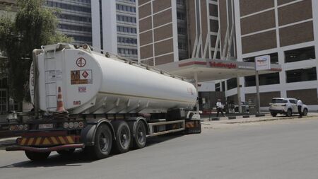 За колко време ще стигнат петролните резерви на ЕС