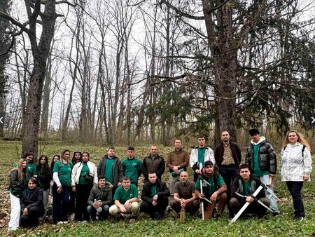 Ученици от Бургас отбелязаха Седмицата на гората с практически урок в Странджа