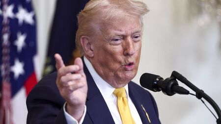 Тръмп: Гневът ми към НАТО започна с Гренландия