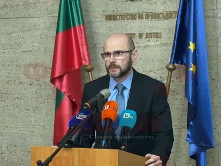 Шамар за Сарафов: Конституционният съд потвърди, че временният мандат не може да надхвърля 6 месеца