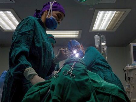 Нова мода: Хора си инжектират мазнина от трупове, за да не ходят на фитнес