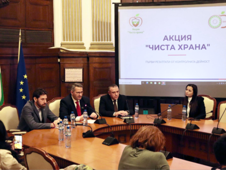 Над 150 тона негодни храни и 67 тона месо със съмнителен произход откриха при акция „Чиста храна“